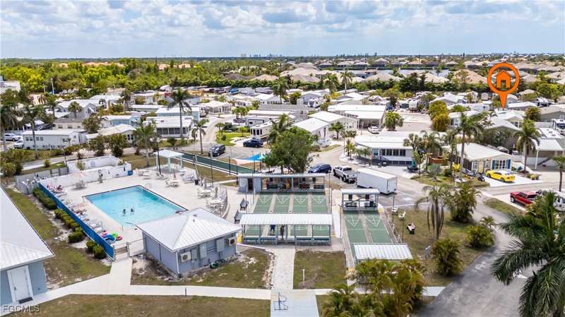 1 bedroom ManufacturedHome at 5756 Pink Panther Dr, America Outdoors Condo Association Inc, Fort Myers — photo 1