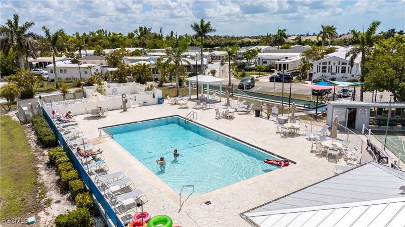 1 bedroom ManufacturedHome at 5756 Pink Panther Dr, America Outdoors Condo Association Inc, Fort Myers — photo 3