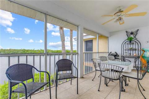 1295 Mainsail Dr 912, Naples FL - photo 18 of 39