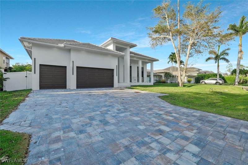 4 bedroom SingleFamilyResidence at 1317 Cypress Woods Dr, Cypress Woods Estates, Naples — photo 2