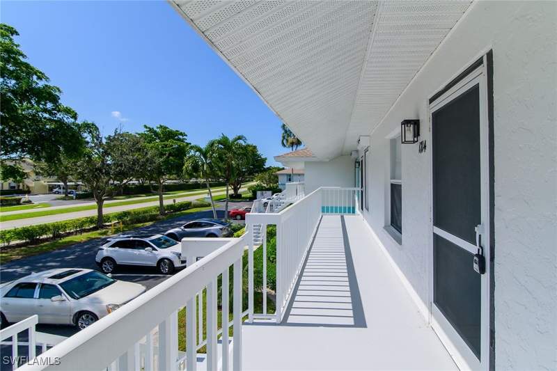 2 bedroom Condominium at 1375 Mainsail Dr 1714, Mainsail, Naples — photo 5