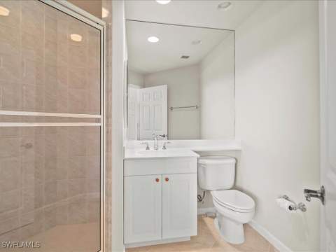 425 Cove Tower Dr 304, Naples FL - photo 21 of 34