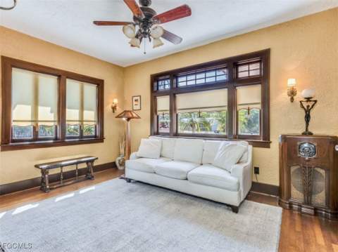 1249 Osceola Dr, Fort Myers FL - photo 10 of 21
