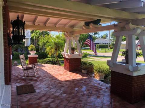 1249 Osceola Dr, Fort Myers FL - photo 6 of 21