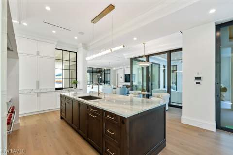 285 Central Ave, Naples FL - photo 8 of 39