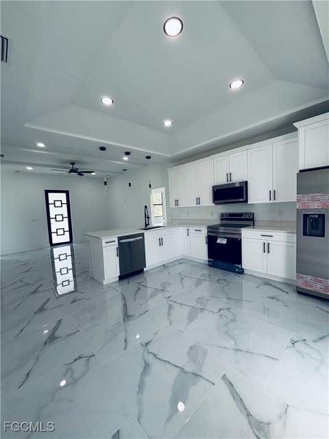 582 Eisenhower Blvd, Lehigh Acres FL - photo 15 of 35