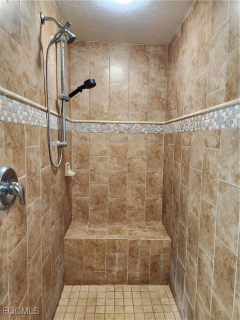 207 SE 47th Ter, Cape Coral FL - photo 15 of 27