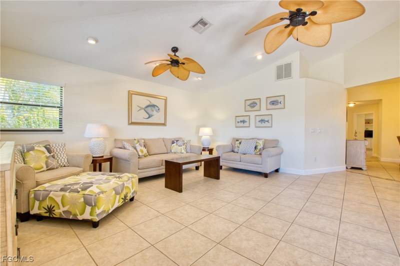 4 bedroom SingleFamilyResidence at 3208 SE 5th Ave, Cape Coral, Cape Coral — photo 5