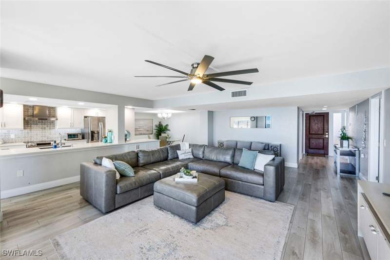 2 bedroom Condominium at 10951 Gulf Shore Dr 1202, Vanderbilt Gulfside, Naples — photo 2