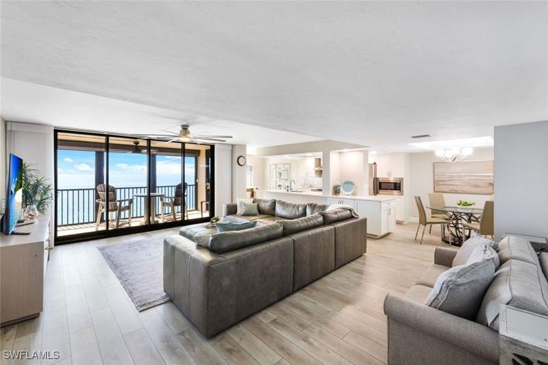 2 bedroom Condominium at 10951 Gulf Shore Dr 1202, Vanderbilt Gulfside, Naples — photo 4