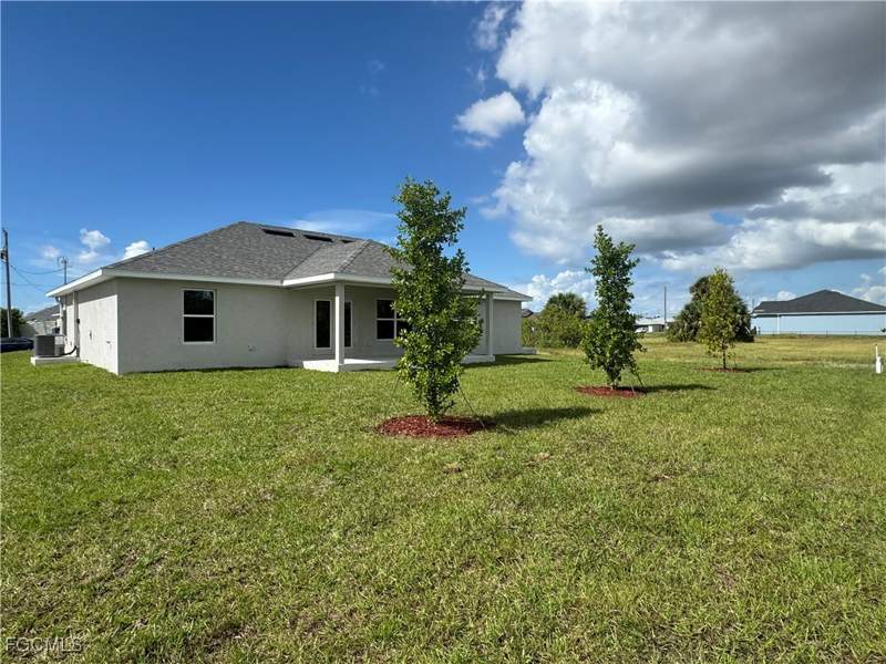 3 bedroom SingleFamilyResidence at 1225 NW 24th Pl, Cape Coral, Cape Coral — photo 5