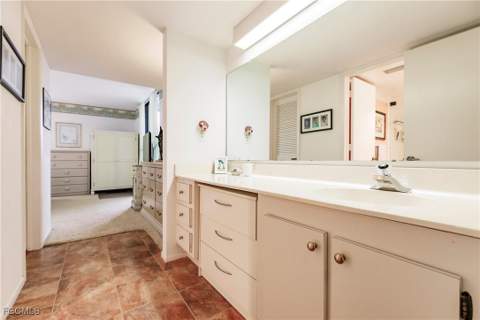 4585 Trawler Ct 302, Fort Myers FL - photo 16 of 48