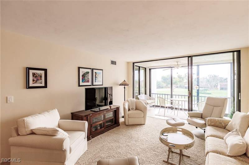 2 bedroom Condominium at 4585 Trawler Ct 302, Trawler Village, Fort Myers — photo 5