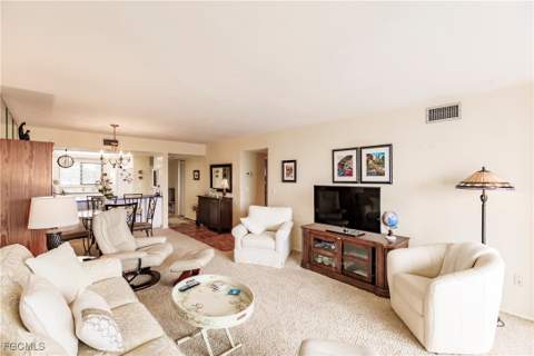 4585 Trawler Ct 302, Fort Myers FL - photo 6 of 48