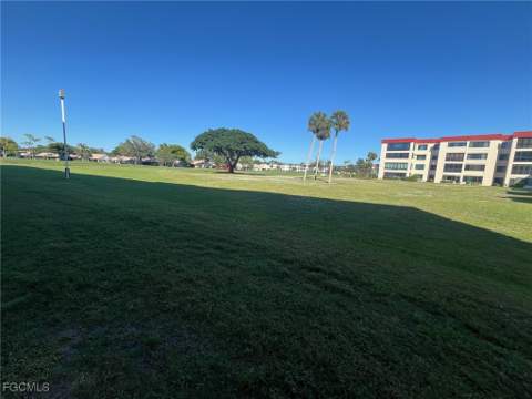 7406 Lake Breeze Dr 118, Fort Myers FL - photo 16 of 37