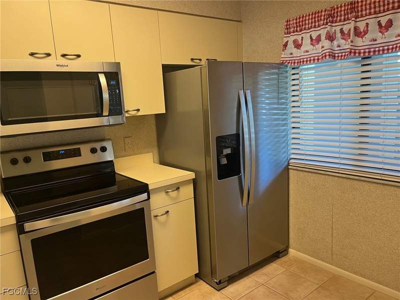 2 bedroom Condominium at 7406 Lake Breeze Dr 118, Seven Lakes, Fort Myers — photo 2