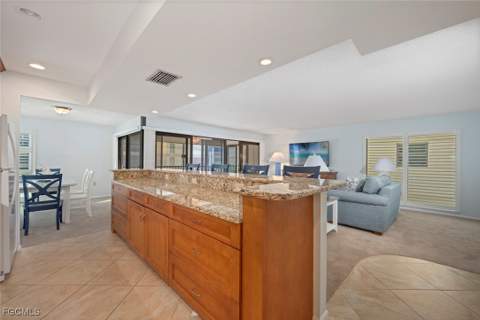 2721 W Gulf Dr 213, Sanibel FL - photo 13 of 49