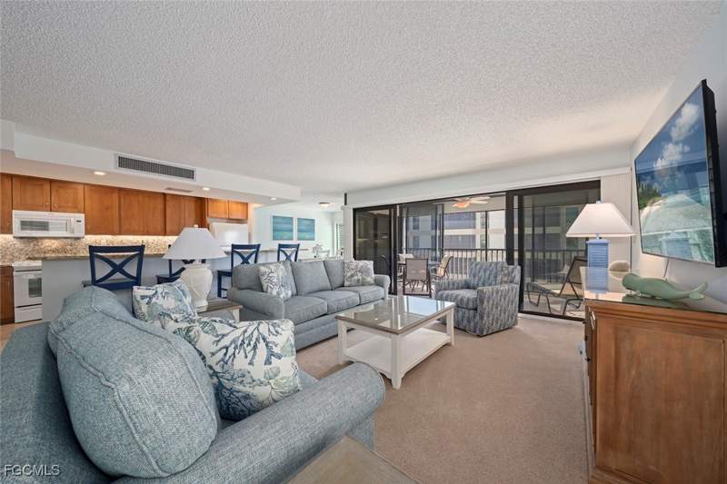 2 bedroom Condominium at 2721 W Gulf Dr 213, Kings Crown, Sanibel — photo 2