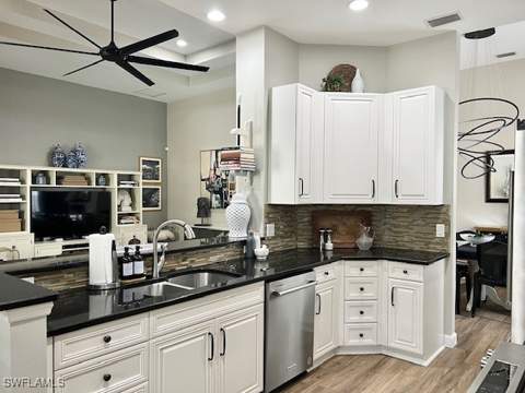 3411 Sandpiper Way, Naples FL - photo 10 of 29