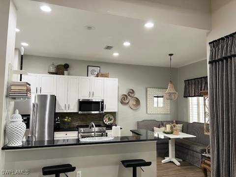 3411 Sandpiper Way, Naples FL - photo 8 of 29