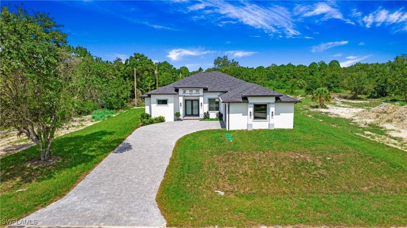 4 bedroom SingleFamilyResidence at 1809 Monroe Ave, Lehigh Acres, Lehigh Acres — photo 2