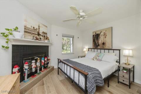 361 9th St NW, Naples FL - photo 16 of 24