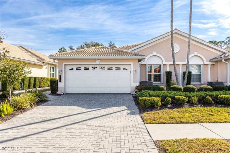 3 bedroom Attached at 7678 Bay Lake Dr, Reflection Lakes, Fort Myers — photo 1