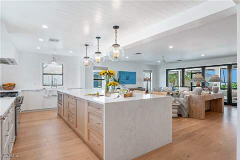 24 Beach Homes, Captiva FL - photo 8 of 41