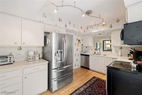 3100 Gulf Shore Blvd N 303, Naples FL - photo 10 of 34