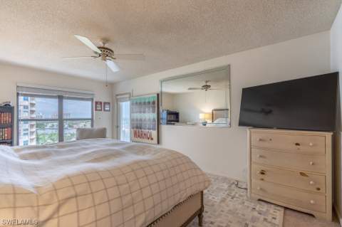 4451 Gulf Shore Blvd N 1005, Naples FL - photo 17 of 48