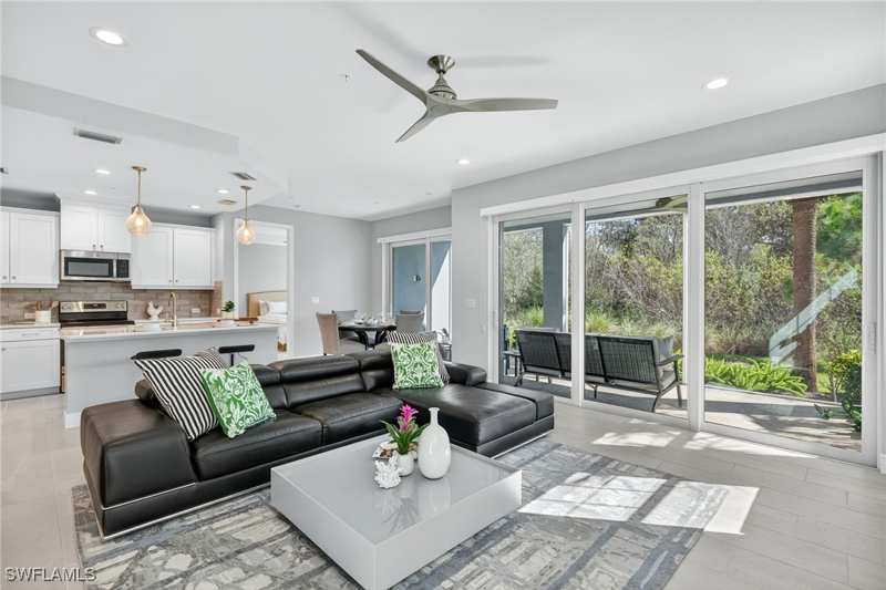 2 bedroom Condominium at 2554 Seychelles Dr 904, Seychelles, Naples — photo 1