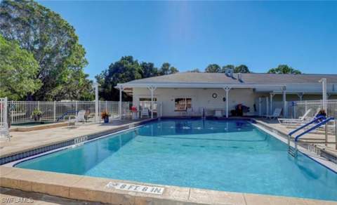 471 Palm Dr 310, Naples FL - photo 15 of 17