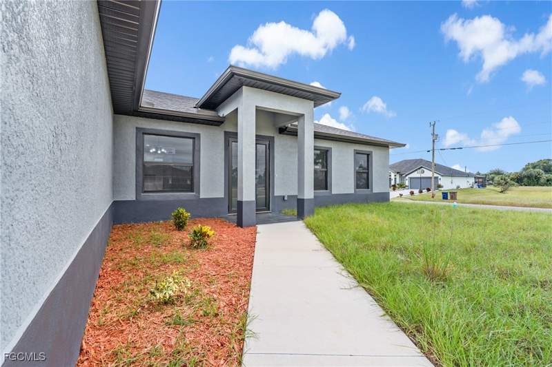 3 bedroom SingleFamilyResidence at 845 Milano Ave S, Lehigh Acres, Lehigh Acres — photo 5