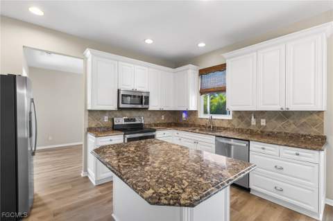 16620 Wellington Lakes Cir, Fort Myers FL - photo 21 of 50
