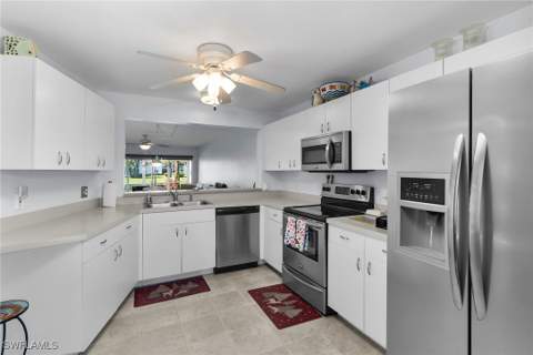 409 Gabriel Cir 2207, Naples FL - photo 7 of 29