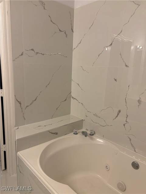 1025 Moon Lake Dr, Naples FL - photo 21 of 33