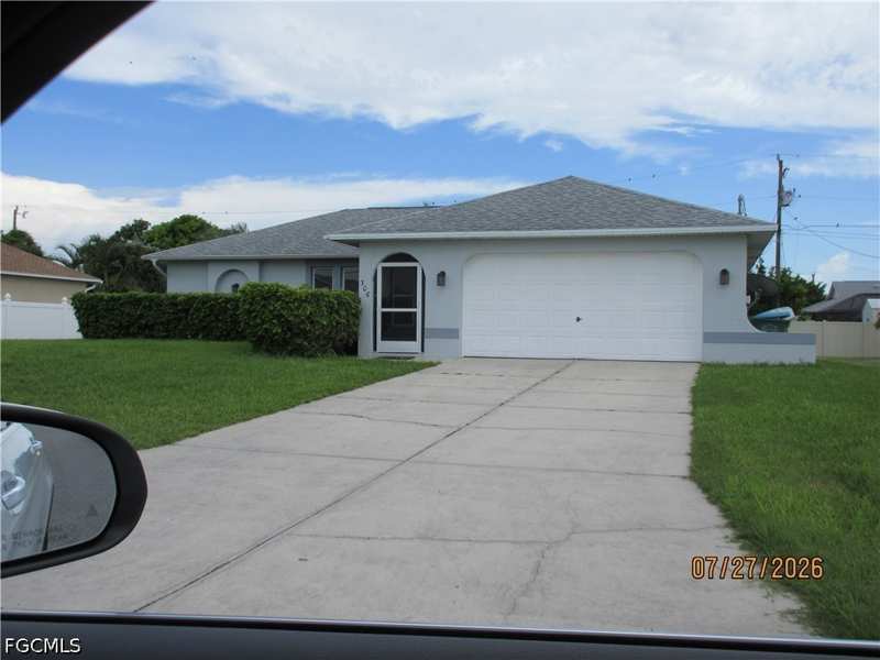 3 bedroom SingleFamilyResidence at 306 SE 2nd St, Cape Coral, Cape Coral — photo 1