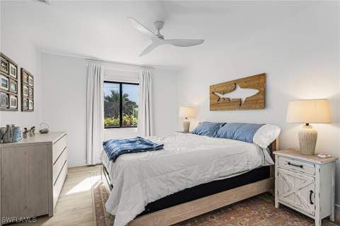 121 Jamaica Dr, Naples FL - photo 15 of 34