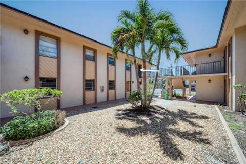 16881 Davis Rd 721, Fort Myers FL - photo 21 of 23