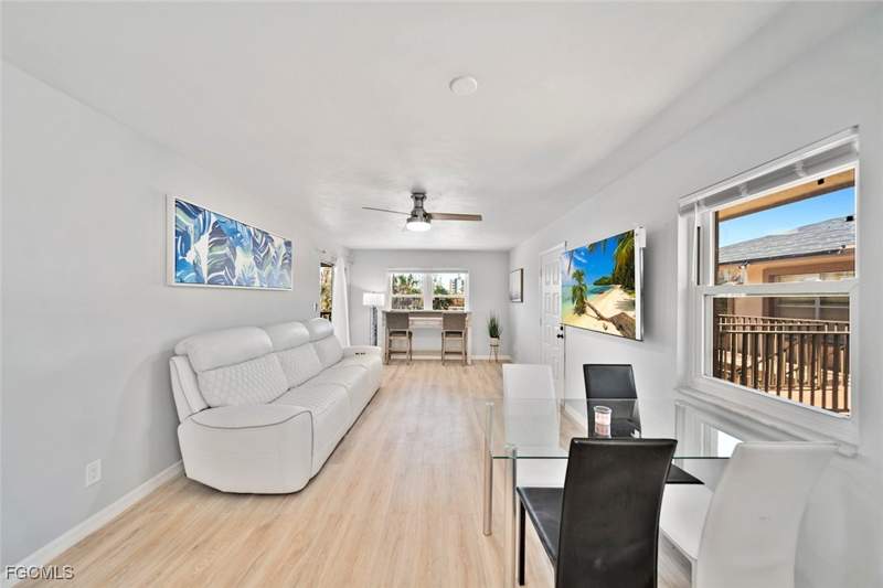 1 bedroom Condominium at 16881 Davis Rd 721, Davis Woods Condominium, Fort Myers — photo 3