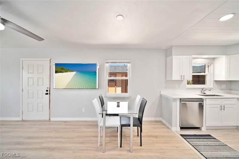 1 bedroom Condominium at 16881 Davis Rd 721, Davis Woods Condominium, Fort Myers — photo 4