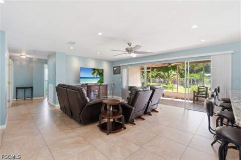 5229 Pelican Blvd, Cape Coral FL - photo 11 of 47
