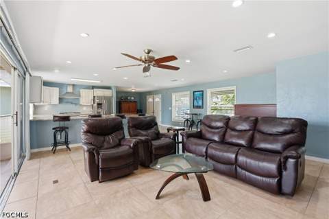 5229 Pelican Blvd, Cape Coral FL - photo 13 of 47