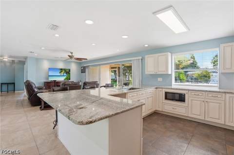 5229 Pelican Blvd, Cape Coral FL - photo 20 of 47