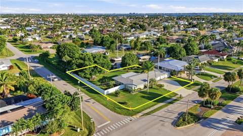 5229 Pelican Blvd, Cape Coral FL - photo 7 of 47