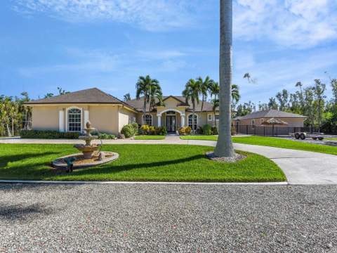6480 Pine Cone Ct, Fort Myers FL - photo 8 of 50