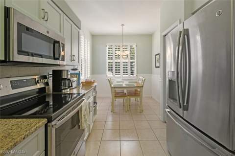 7515 Stoneybrook Dr 818, Naples FL - photo 12 of 42