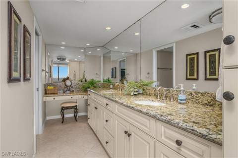 4005 Gulf Shore Blvd N 1405, Naples FL - photo 11 of 31