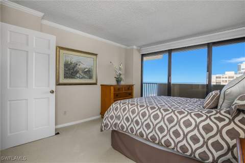4005 Gulf Shore Blvd N 1405, Naples FL - photo 14 of 31