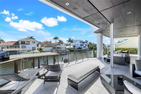 260 Channel Dr, Naples FL - photo 12 of 48